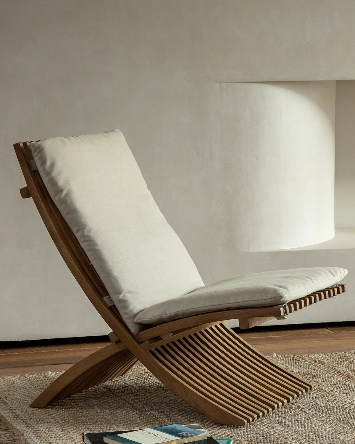 Oly Lounge Chair